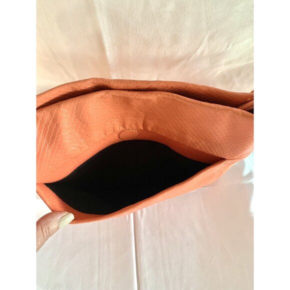 THE SAK Coral Pink Leather Snake Print Messenger Shoulder Bag Magnetic Closure - Picture 4 of 12